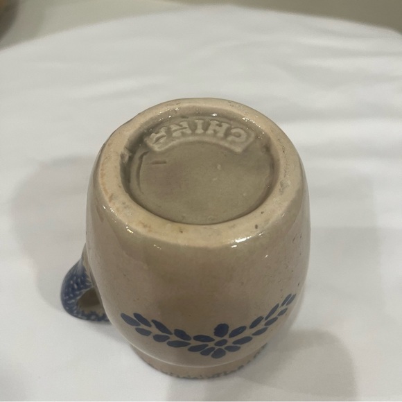 Loomco vintage China stone wear creamer beige and white - Picture 4 of 5